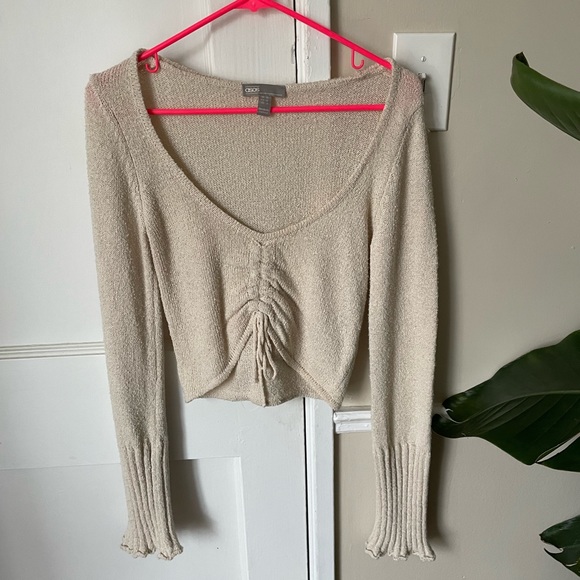 Asos ruched crop top - Picture 2 of 3